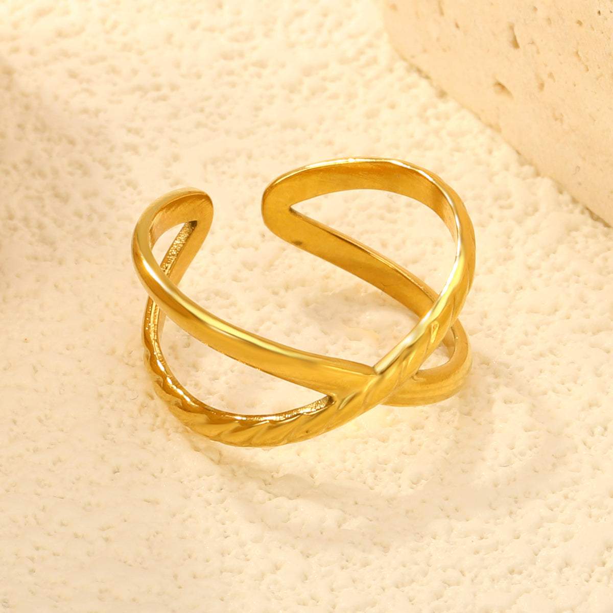 Naya Ring
