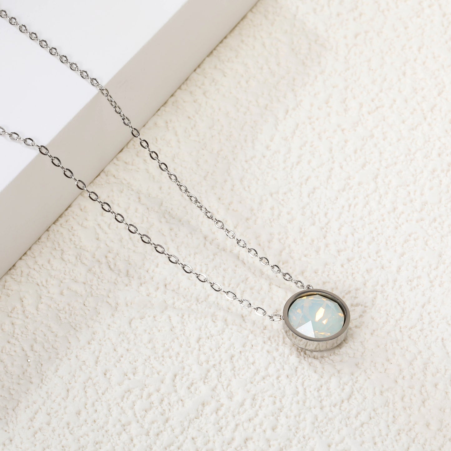 Luna Necklace