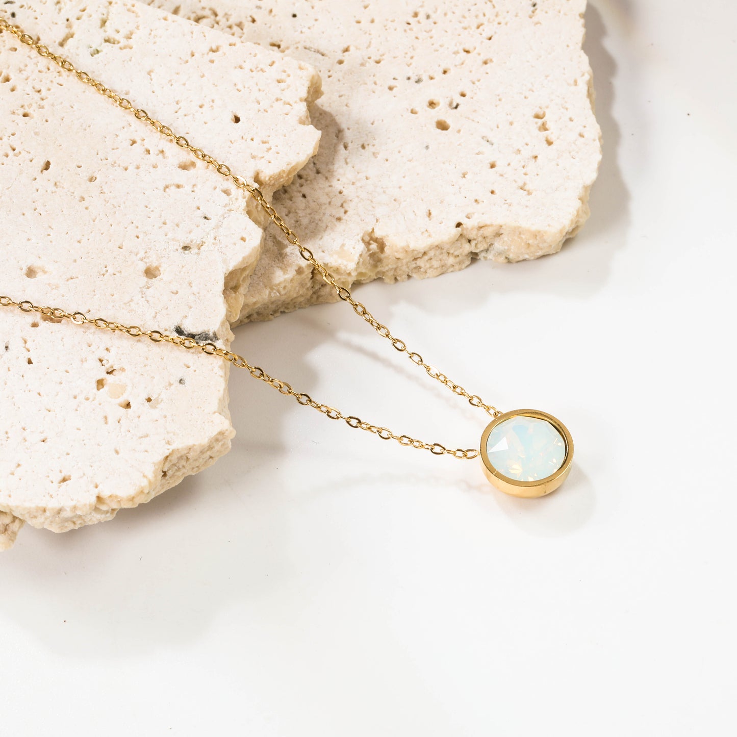 Luna Necklace