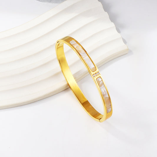 Isla Bangle