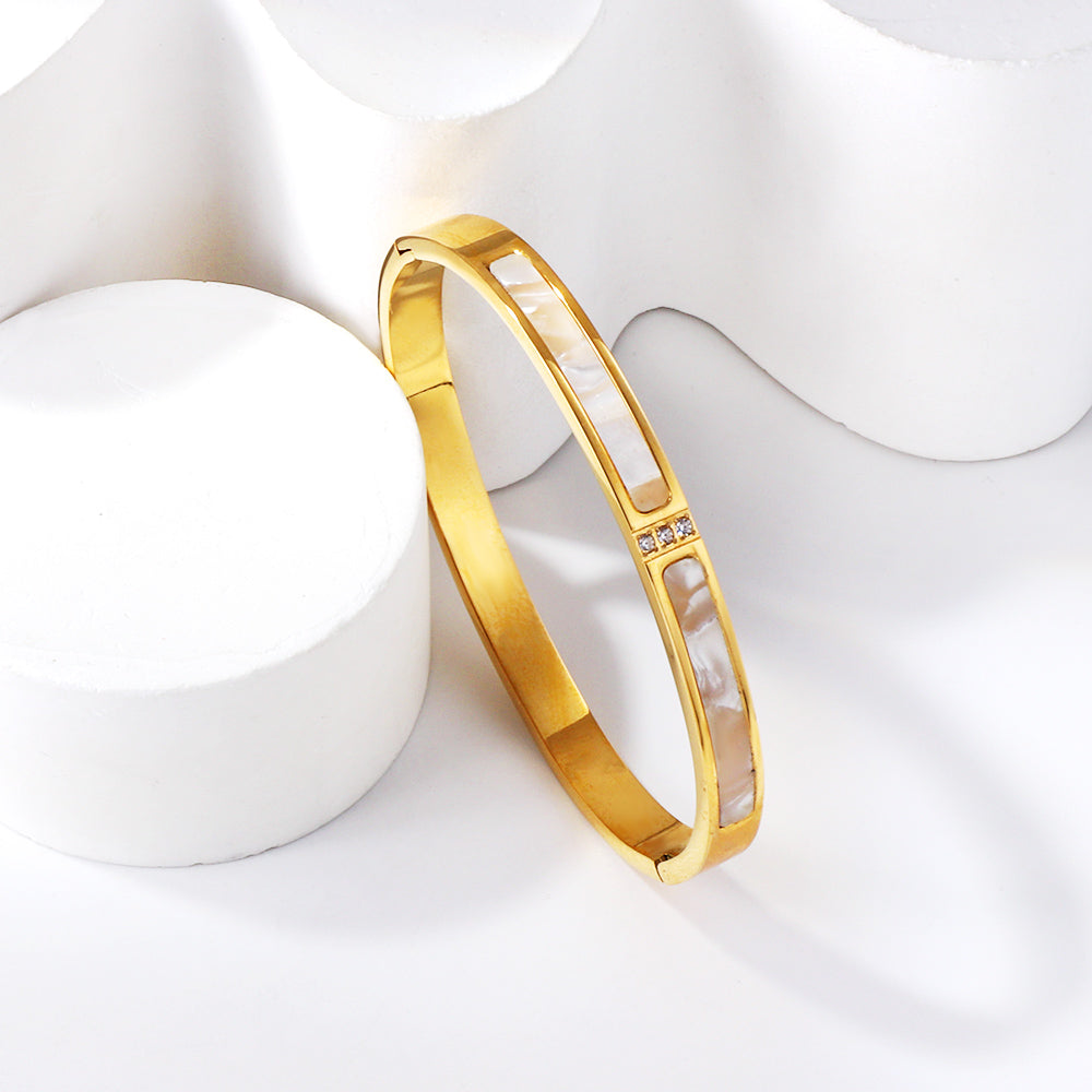 Isla Bangle